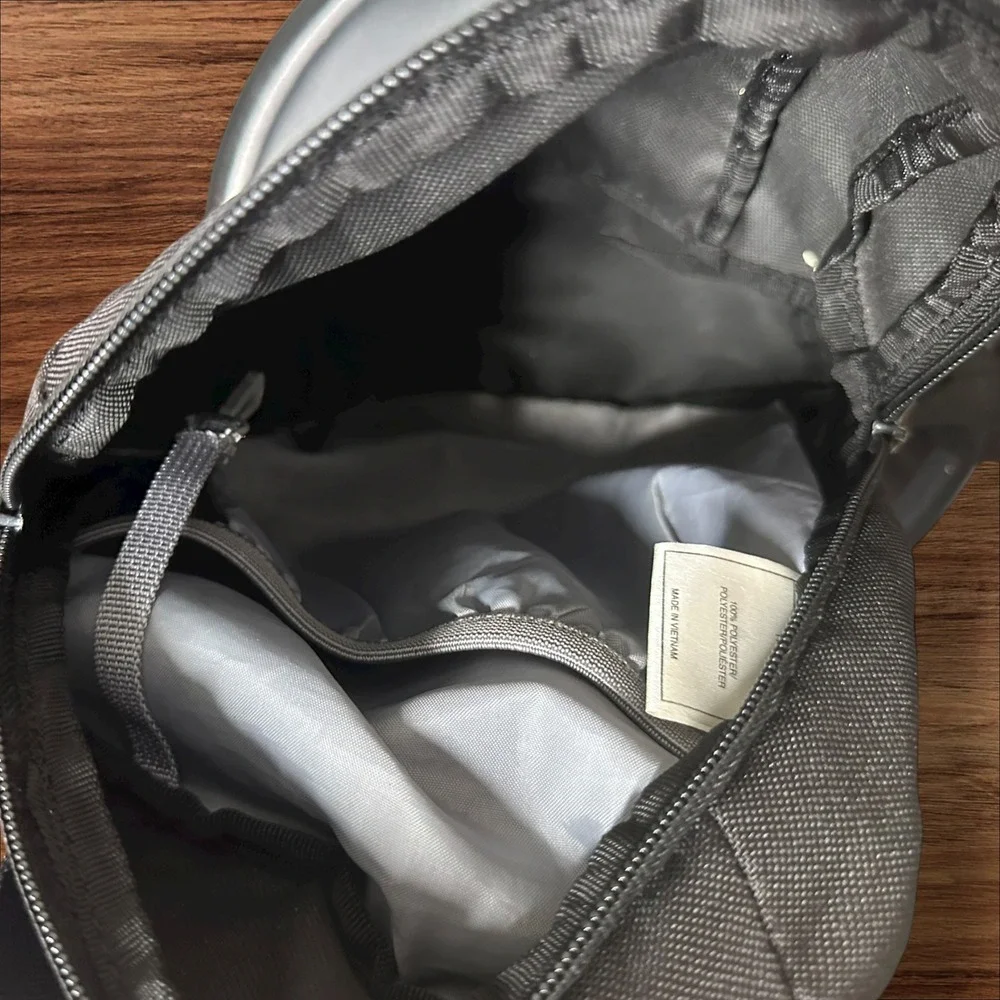Adidas‎ Mini Backpack Black Bag Lightweight Small Travel School - Picture 4 of 6